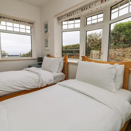 Trelawns Holiday home *